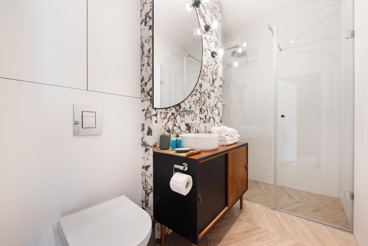 Postepu Comfort Apartment وارسو المظهر الخارجي الصورة